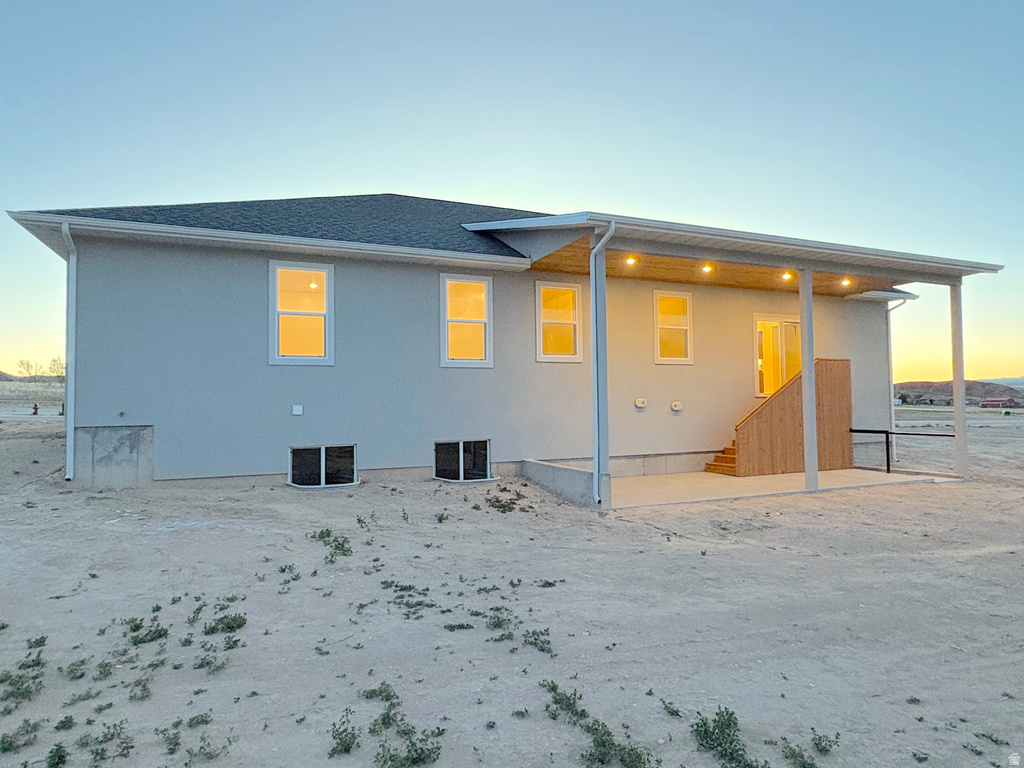 976 N 180 W photo 4