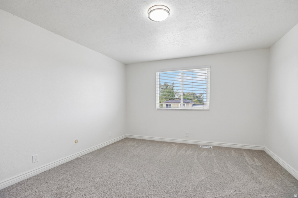 5879 W DIXIE DR West Valley City, UT 84128