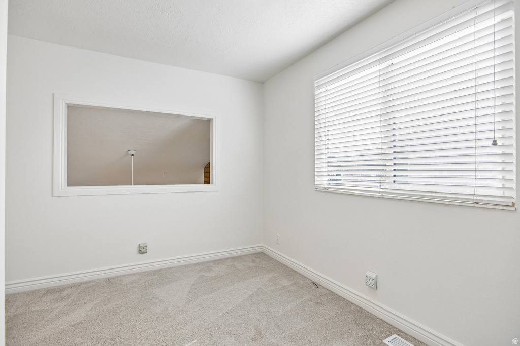 5879 W DIXIE DR West Valley City, UT 84128