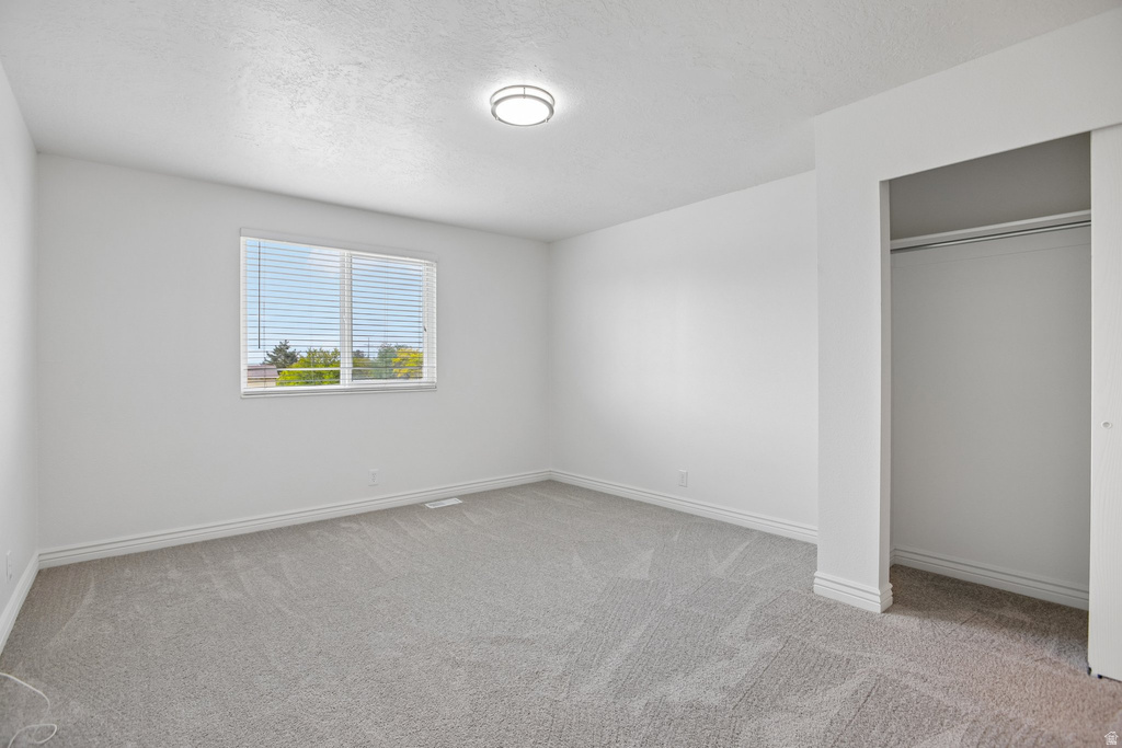 5879 W DIXIE DR West Valley City, UT 84128