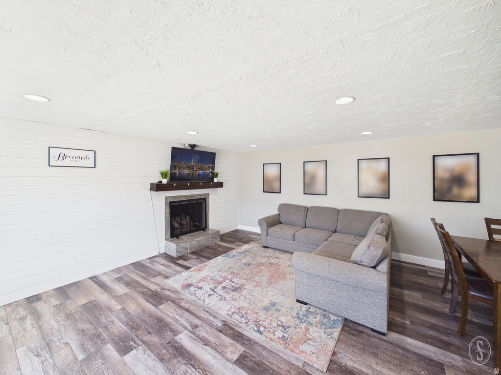215 W 700 N Clearfield, UT 84015