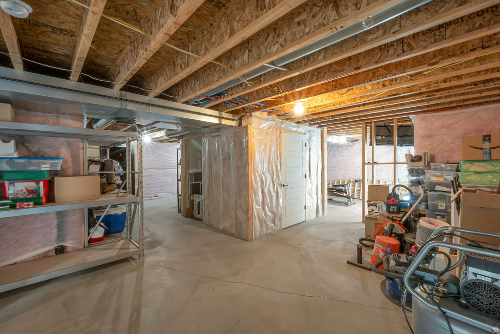 6729 W CLEAR WATER DR Herriman, UT 84096