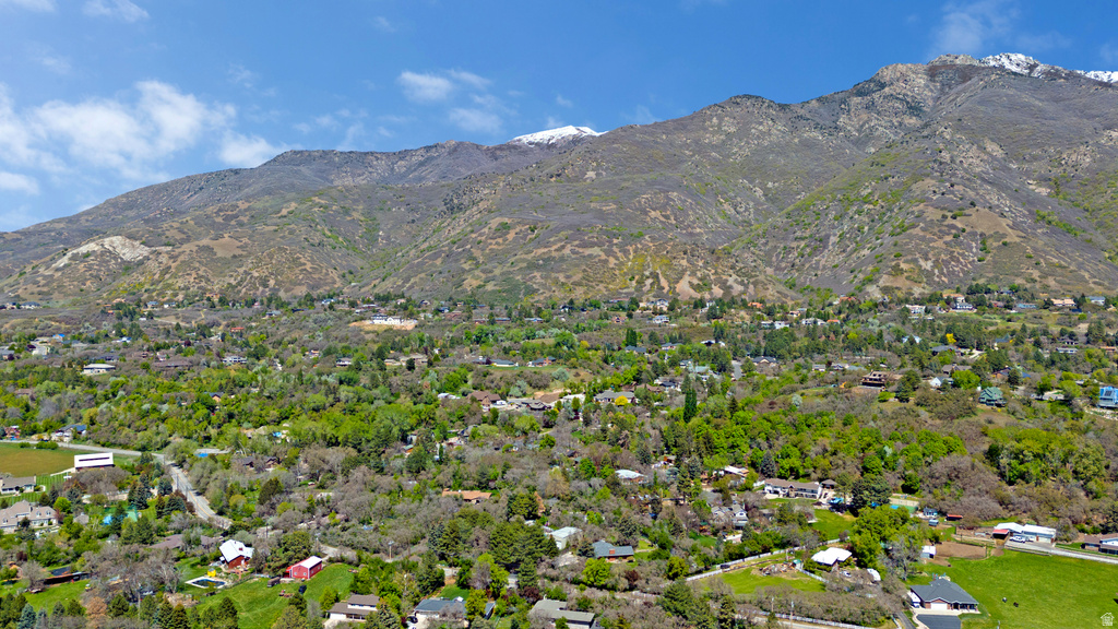 2342 E COMBE RD Uintah, UT 84403