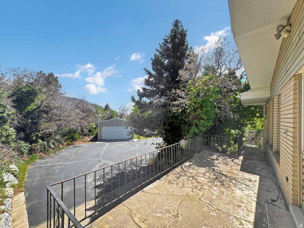 2342 E COMBE RD Uintah, UT 84403
