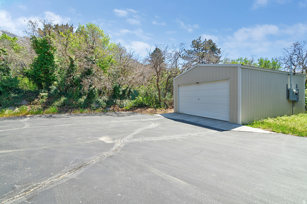 2342 E COMBE RD Uintah, UT 84403