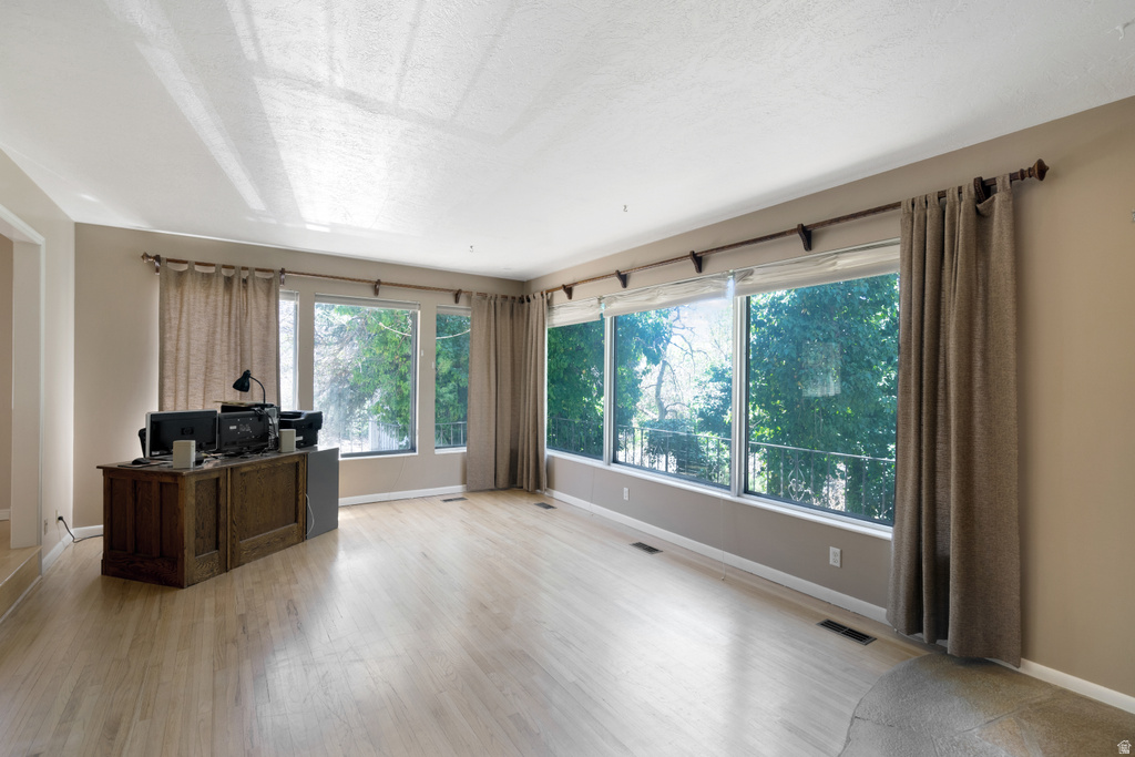 2342 E COMBE RD Uintah, UT 84403