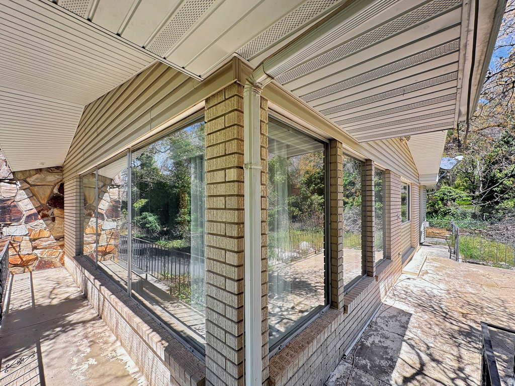2342 E COMBE RD Uintah, UT 84403