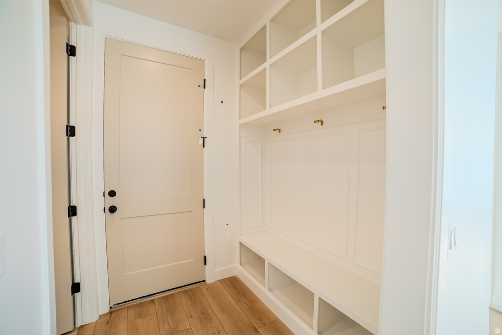 7177 W MOOREPARK PL #12 West Jordan, UT 84081