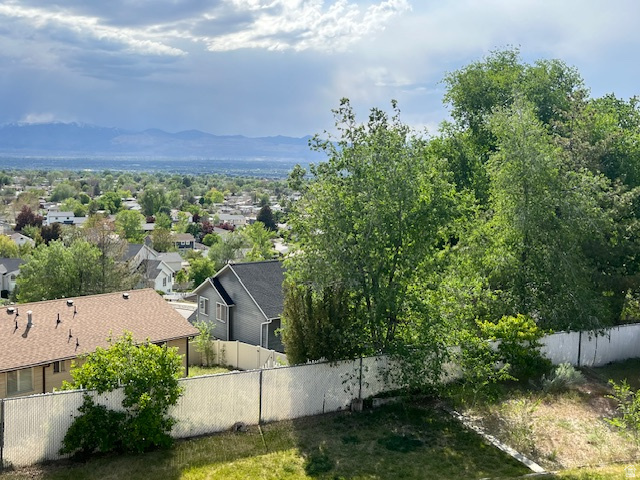 9926 S LANNAE DR Sandy, UT 84094