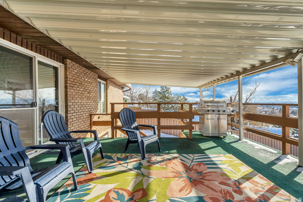 9926 S LANNAE DR Sandy, UT 84094