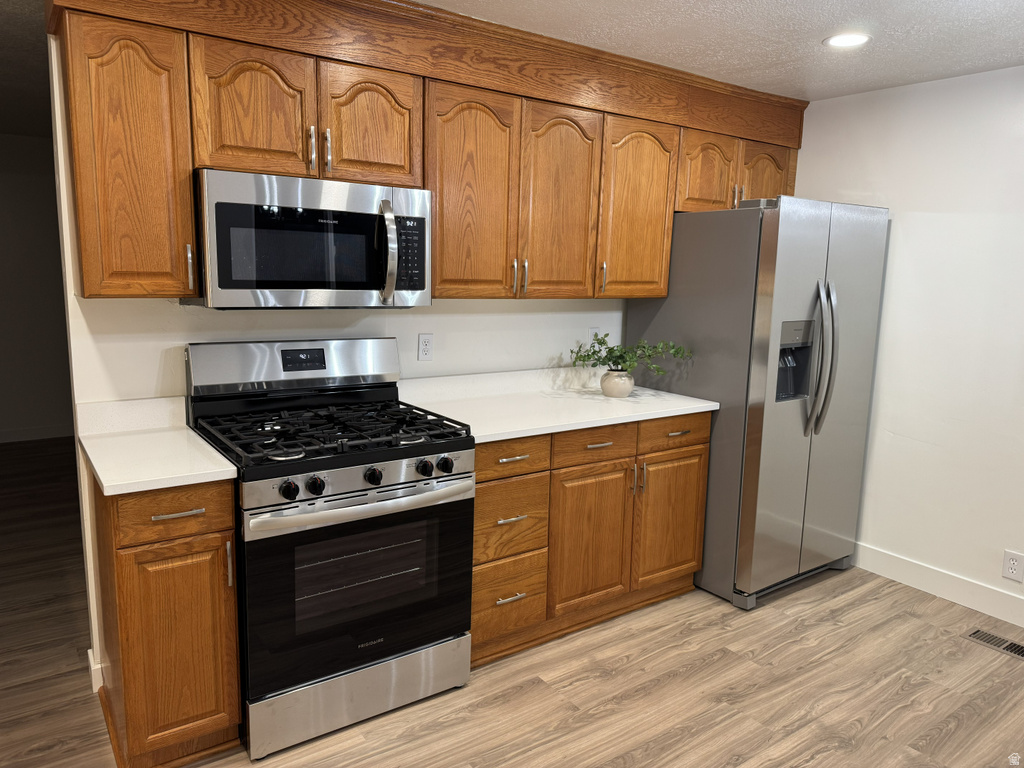 31 W GORDON AVE Layton, UT 84041