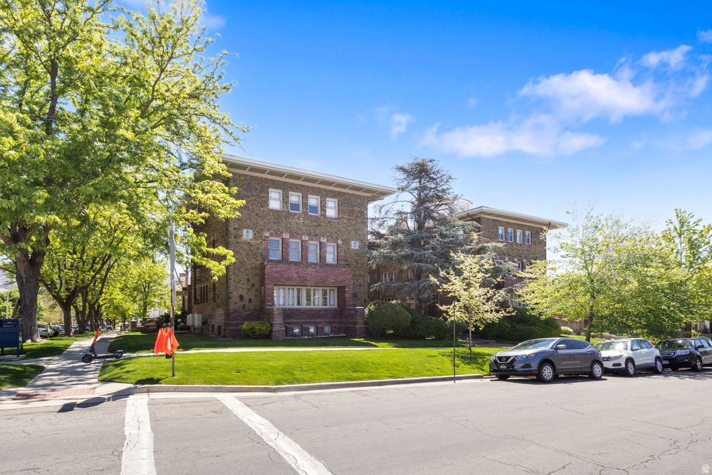 86 B ST #10 Salt Lake City, UT 84103