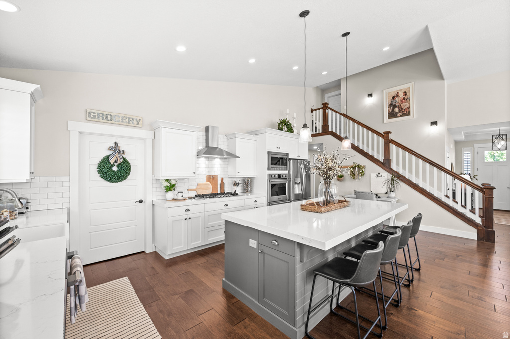 2027 W NICHOLAS FARM LN South Jordan, UT 84095