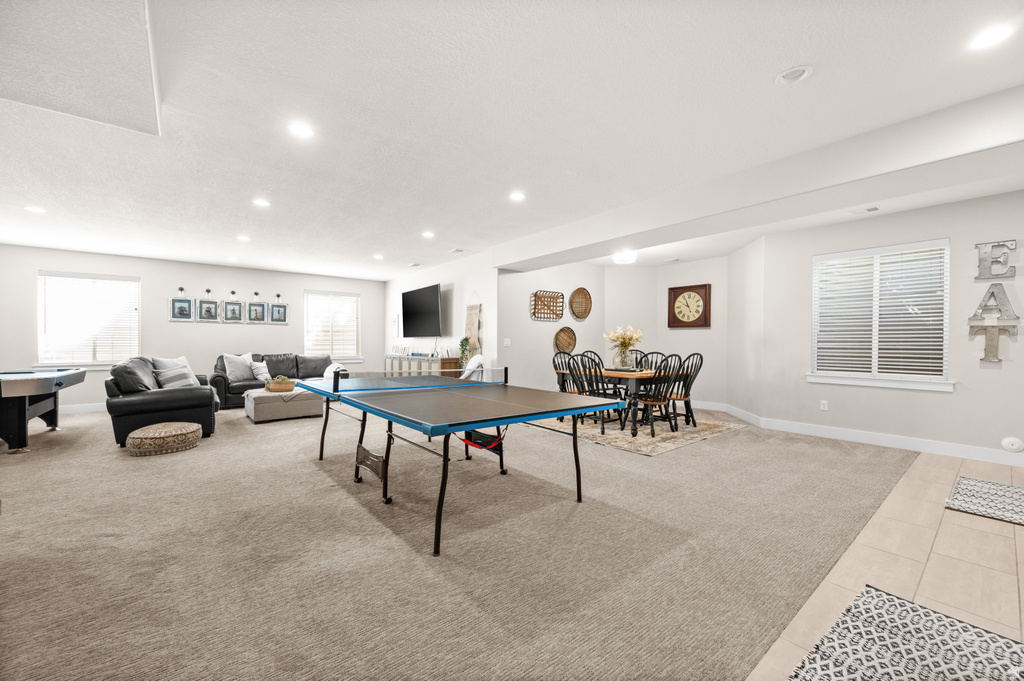 2027 W NICHOLAS FARM LN South Jordan, UT 84095