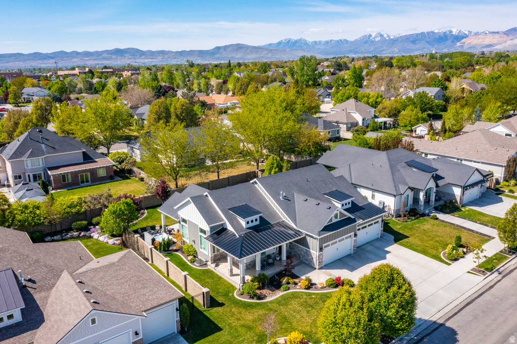 2027 W NICHOLAS FARM LN South Jordan, UT 84095