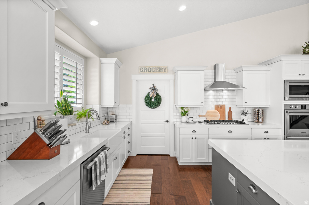 2027 W NICHOLAS FARM LN South Jordan, UT 84095