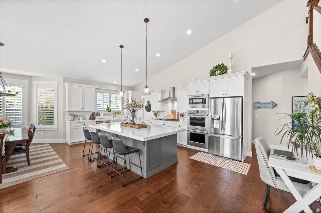 2027 W NICHOLAS FARM LN South Jordan, UT 84095