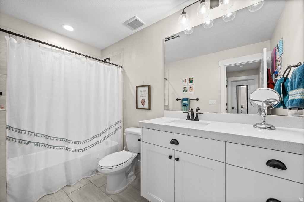 2027 W NICHOLAS FARM LN South Jordan, UT 84095