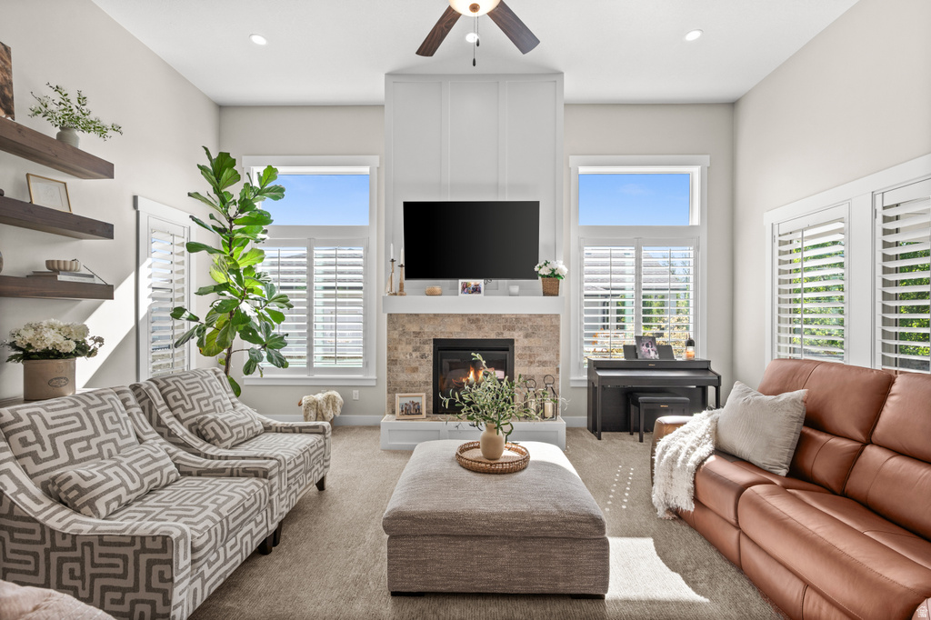 2027 W NICHOLAS FARM LN South Jordan, UT 84095