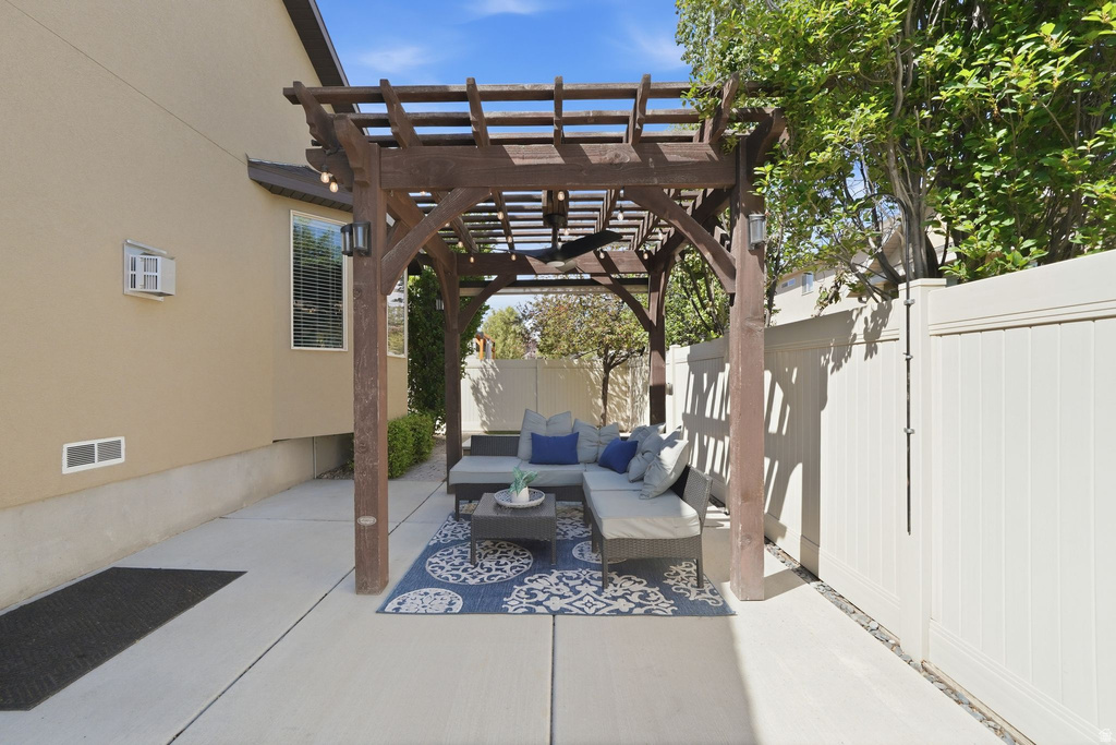 4122 W WALNUT CANYON LN South Jordan, UT 84009