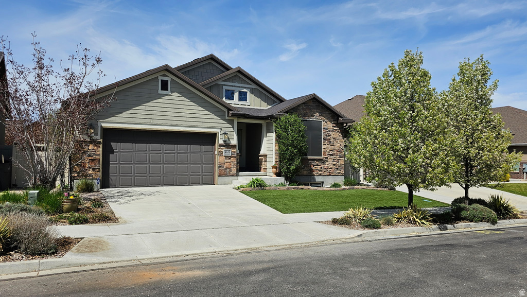 4122 W WALNUT CANYON LN South Jordan, UT 84009
