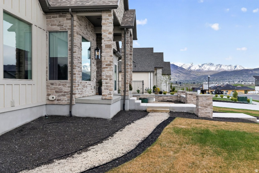 1052 W REINING WAY Riverton, UT 84065