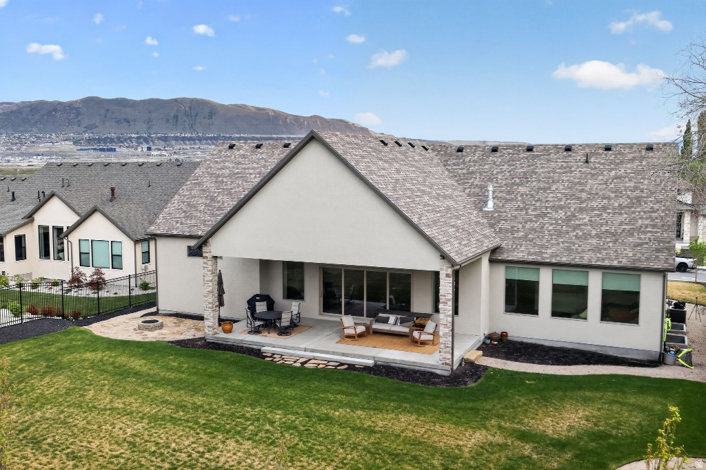 1052 W REINING WAY Riverton, UT 84065