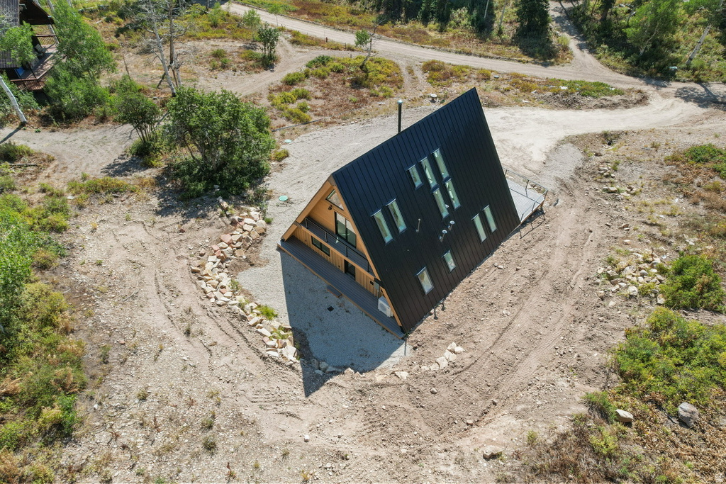 1833 PINE LOOP RD Coalville, UT 84017