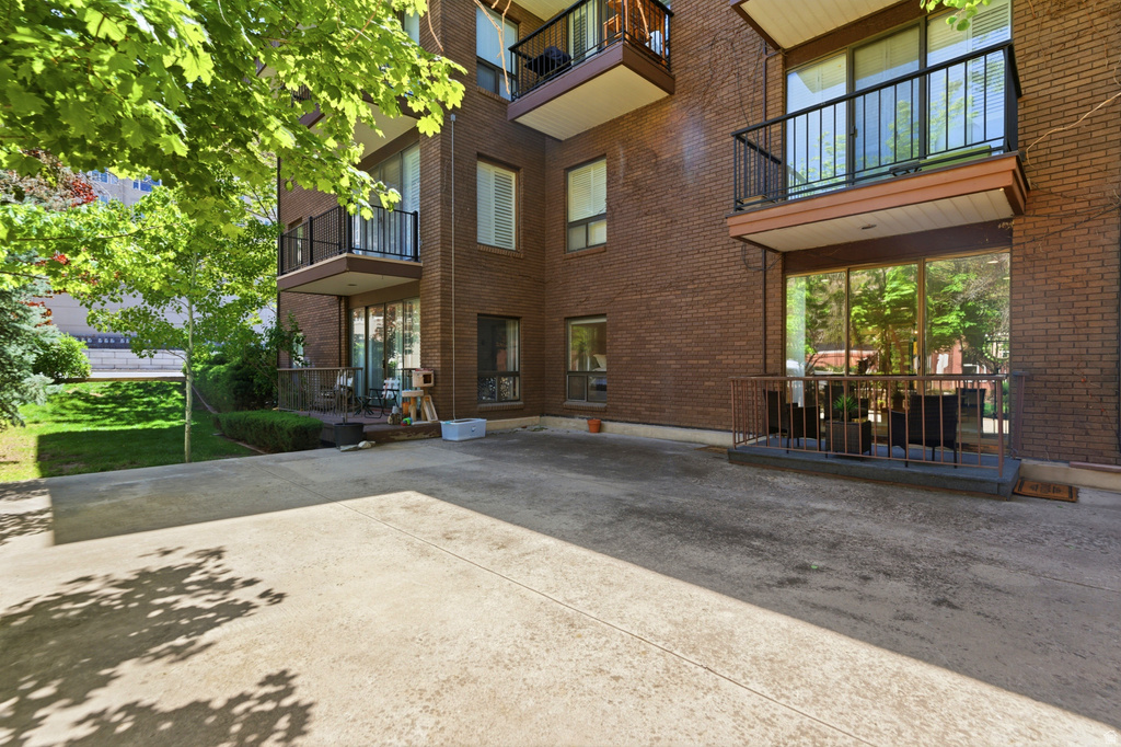 939 S DONNER WAY #111 Salt Lake City, UT 84108