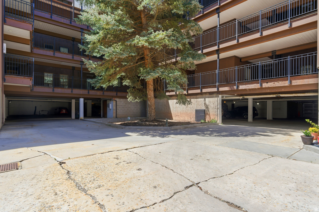 939 S DONNER WAY #111 Salt Lake City, UT 84108