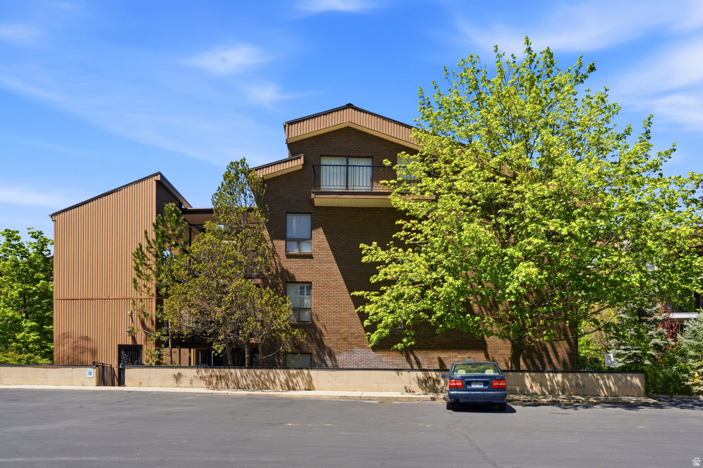 939 S DONNER WAY #111 Salt Lake City, UT 84108