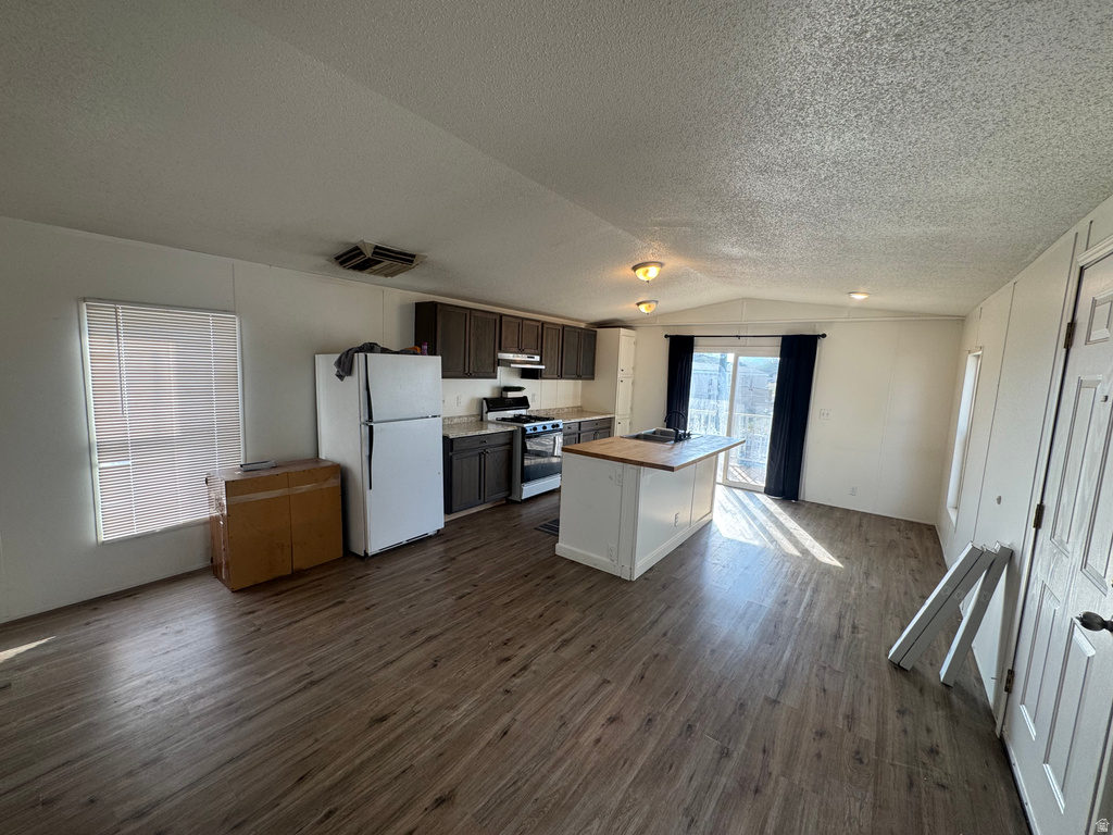 1101 S CARBON AVE photo 4