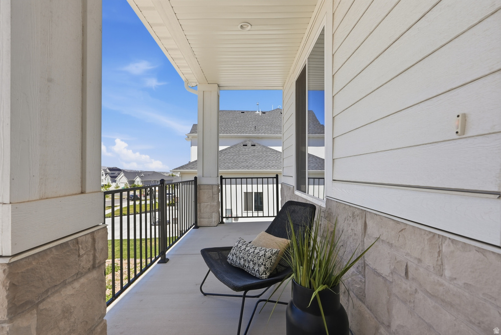 1524 S LUKAS LN Saratoga Springs, UT 84045