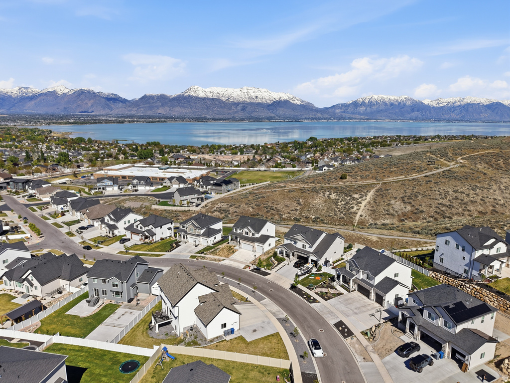 1524 S LUKAS LN Saratoga Springs, UT 84045