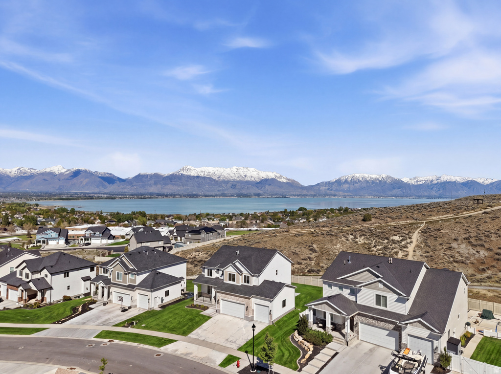 1524 S LUKAS LN Saratoga Springs, UT 84045