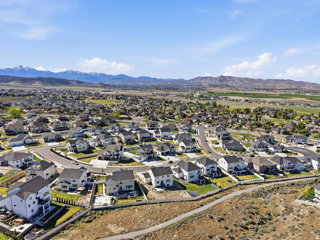 1524 S LUKAS LN Saratoga Springs, UT 84045