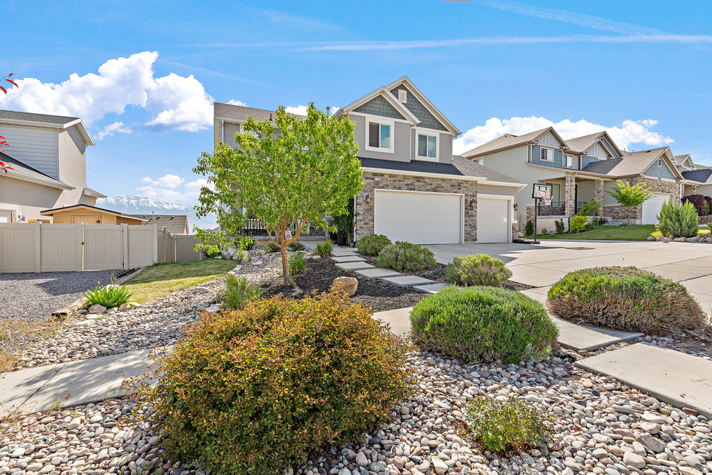 2866 S KOLLMAN LN Saratoga Springs, UT 84045