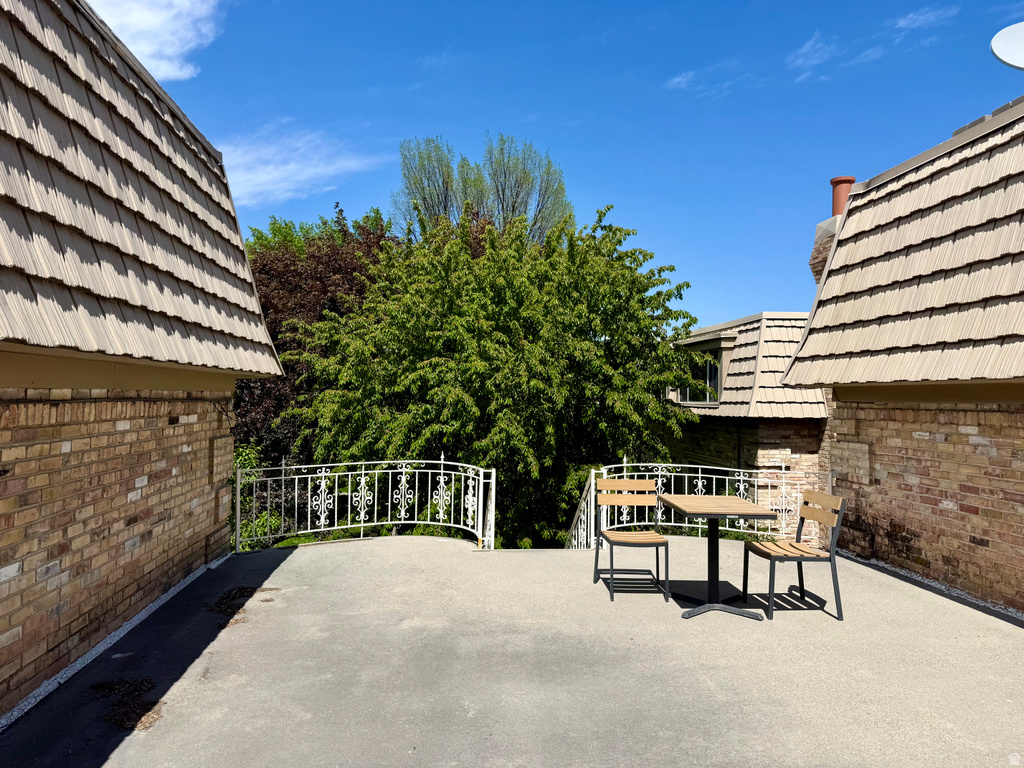 2220 E MURRAY HOLLADAY RD #18 Holladay, UT 84117