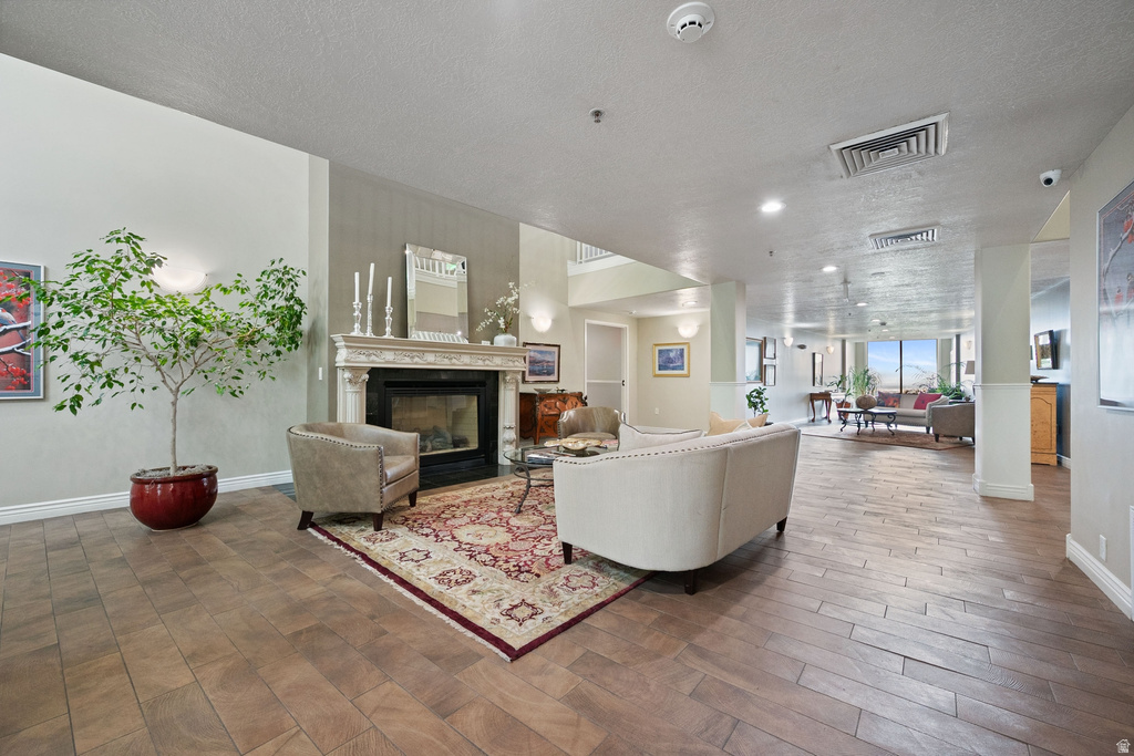 3075 E KENNEDY DR #403 Salt Lake City, UT 84108