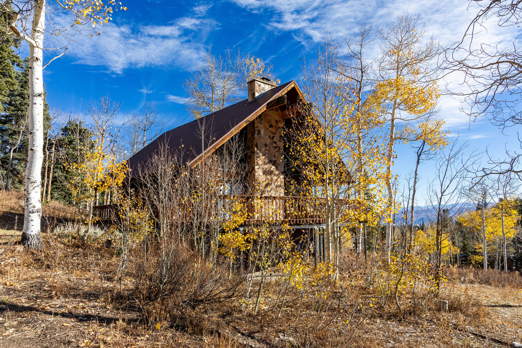 1853 PINE LOOP RD Coalville, UT 84017