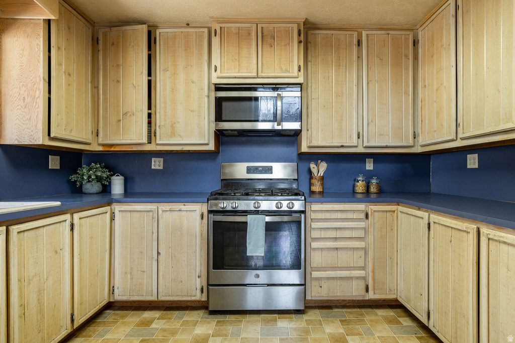 1853 PINE LOOP RD Coalville, UT 84017