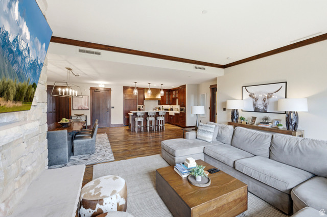 8880 EMPIRE CLUB DR #411 Park City, UT 84060