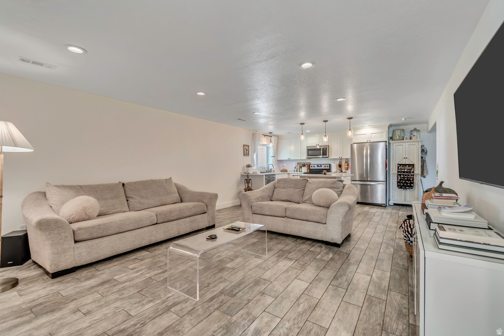 1071 N JAMIE-MATT CIR Layton, UT 84041