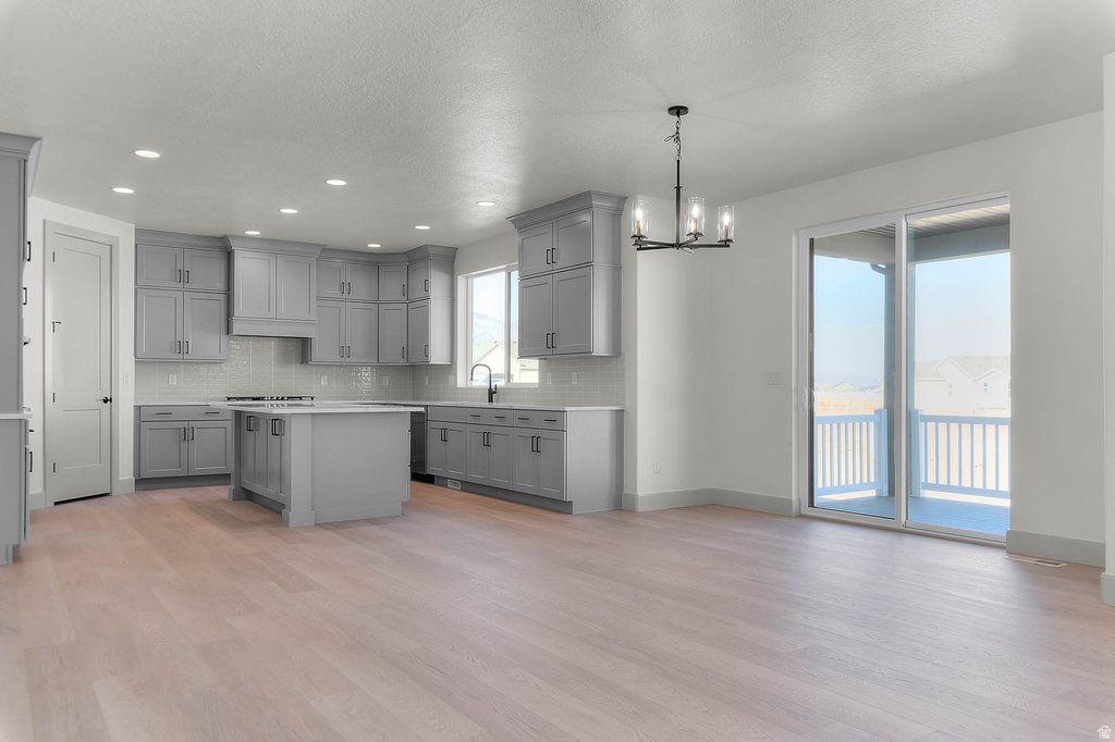 562 W COYOTE RIDGE RD Grantsville, UT 84029