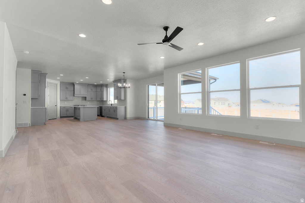 562 W COYOTE RIDGE RD Grantsville, UT 84029