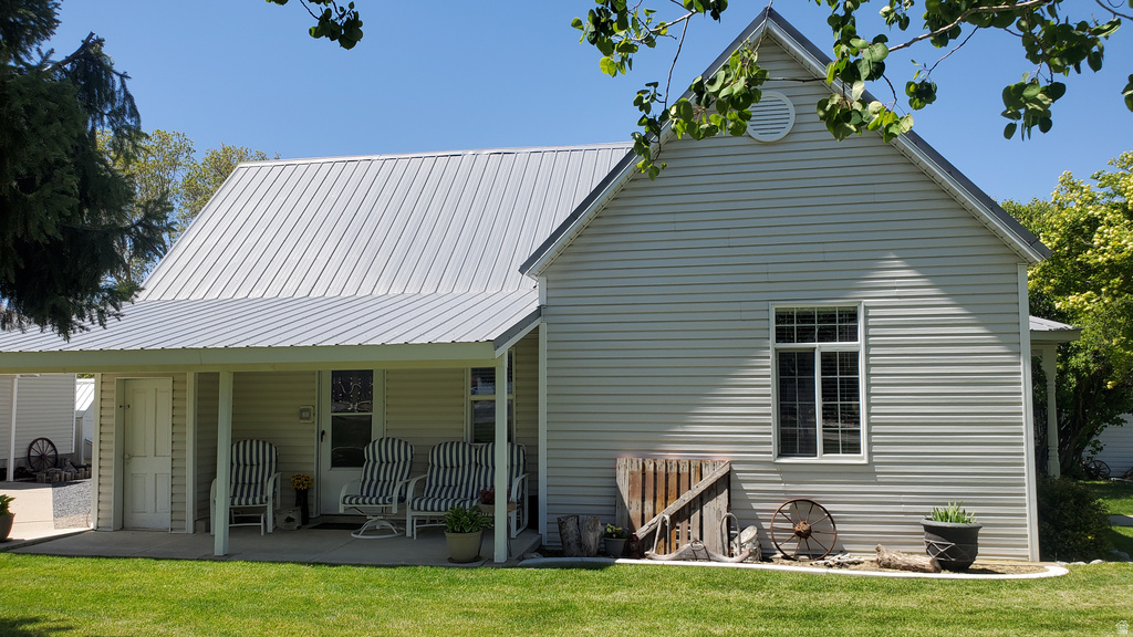 190 E 9200 S Paradise, UT 84328