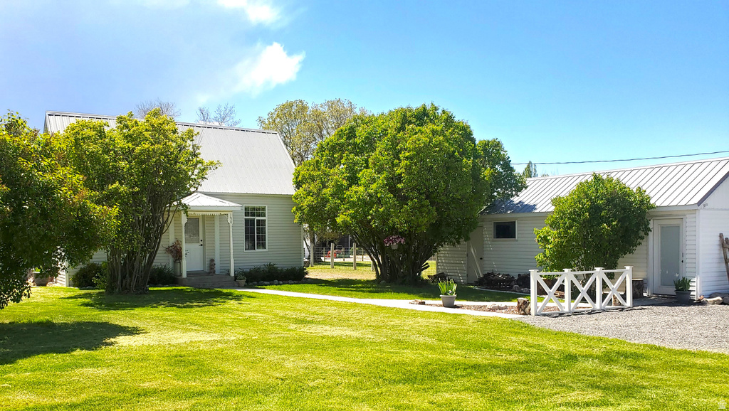 190 E 9200 S Paradise, UT 84328