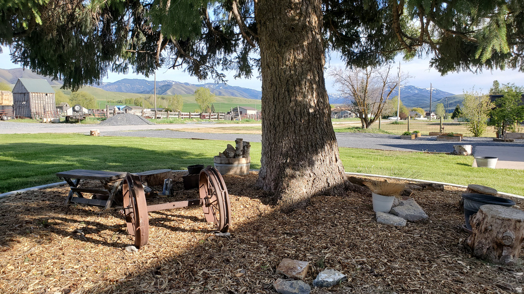 190 E 9200 S Paradise, UT 84328