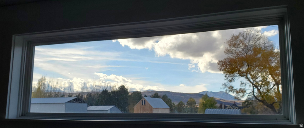 190 E 9200 S Paradise, UT 84328