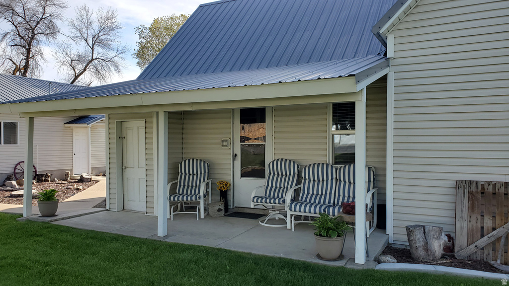 190 E 9200 S Paradise, UT 84328